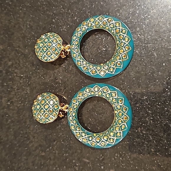 💕ST. JOHN💕 Circular Drop Clip On Earrings ~ Green Enamel Gold Jewels NWOT - Picture 2 of 9